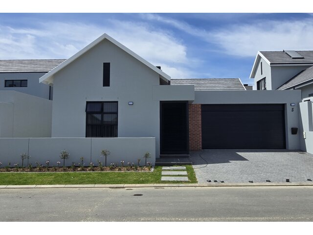 <!--[if BLOCK]><![endif]--> 5  Baviaans Street, Graanendal Estate, Durbanville <!--[if ENDBLOCK]><![endif]-->